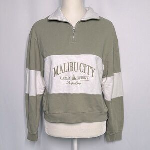 💜3/$15 Pacific Republic Pull&Bear Malibu City Green Crop Sweatshirt